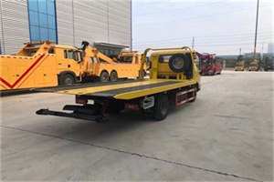 天柱非事故拖车